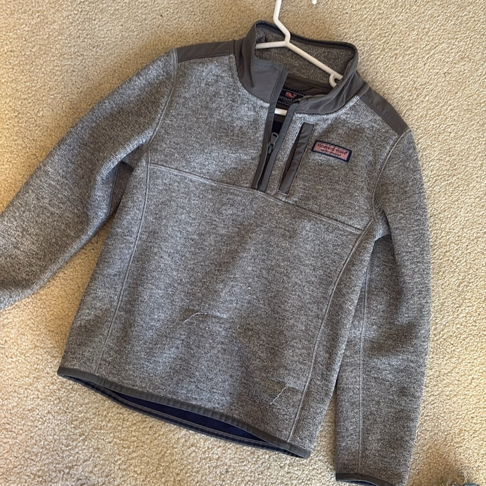 Vineyard Vines Boys Quarter Zip Fleece sweater - Good Condition